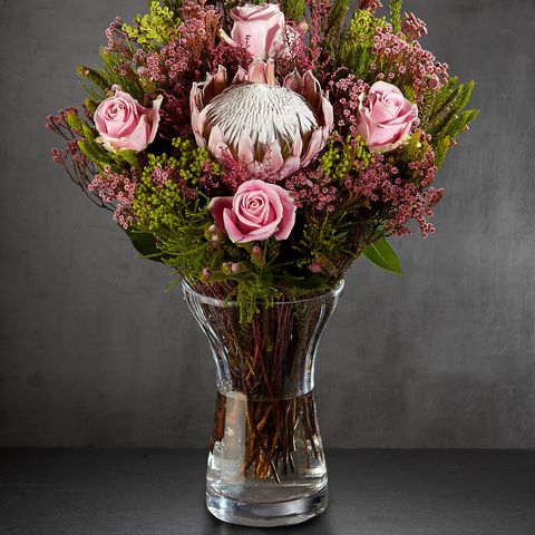 Petal, Bouquet, Flower, Cut flowers, Pink, Centrepiece, Floristry, Flower Arranging, Glass, Flowering plant, 