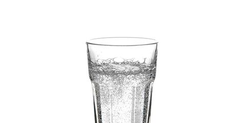 Highball glass, Tumbler, Pint glass, Water, Glass, Beer glass, Drinkware, Drink, Old fashioned glass, Transparent material, 