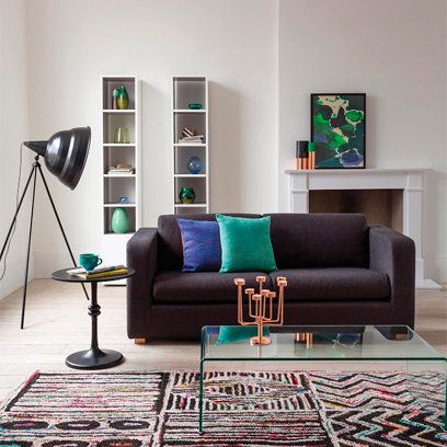 Blue, Green, Room, Wood, Interior design, Living room, Floor, Wall, Flooring, Furniture, 