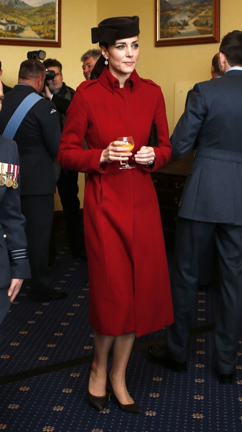 duchess_of_cambridge-kate_middleton-red_coat-redonline.co.uk.jpg