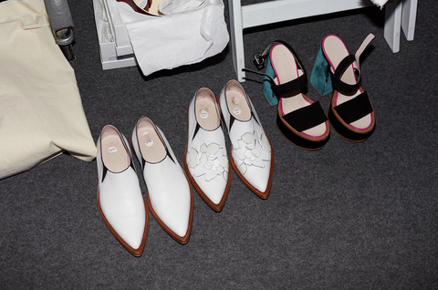 Footwear, Shoe, White, Tan, Fashion, Ballet flat, Fashion design, Dancing shoe, Collection, Brand, 