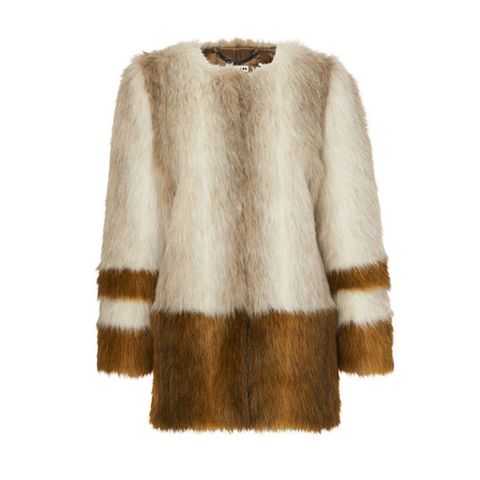 Brown, Product, Sleeve, Textile, Outerwear, Wool, Woolen, Natural material, Sweater, Fur clothing, 