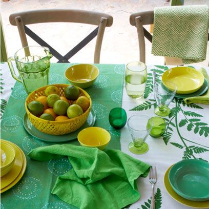 Green, Food, Yellow, Tablecloth, Dishware, Table, Plate, Linens, Fruit, Textile, 