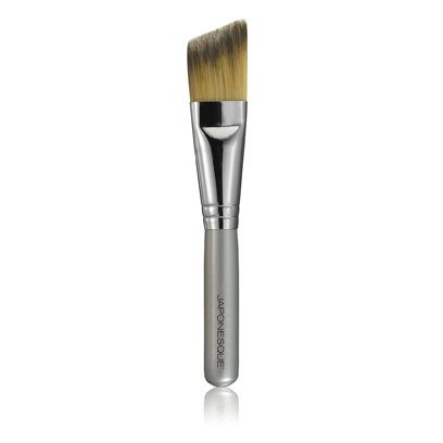 Brush, Makeup brushes, Paint brush, Cosmetics, Silver, Lipstick, Personal care, Hair accessory, Personal grooming, Steel, 