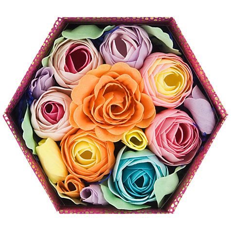Petal, Flower, Purple, Bouquet, Cut flowers, Pink, Garden roses, Rose family, Orange, Flowering plant, 