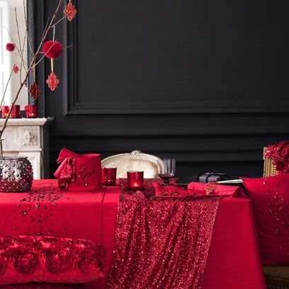 Tablecloth, Red, Textile, Interior design, Room, Linens, Decoration, Carmine, Interior design, Home accessories, 
