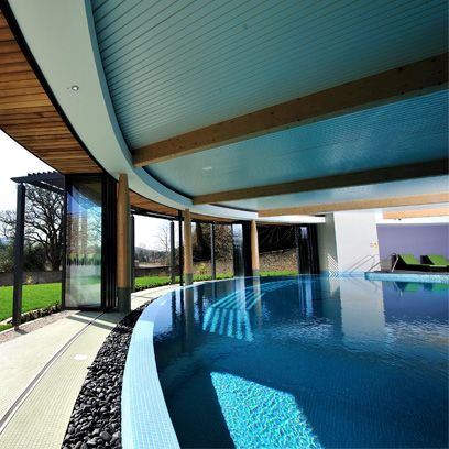 Blue, Property, Architecture, Swimming pool, Real estate, Ceiling, Aqua, Azure, Shade, Tile, 