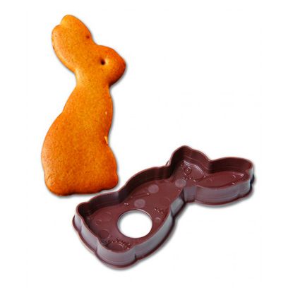 Brown, Tan, Toy, Maroon, Fawn, Pet supply, Dog toy, Animal figure, Finger food, 