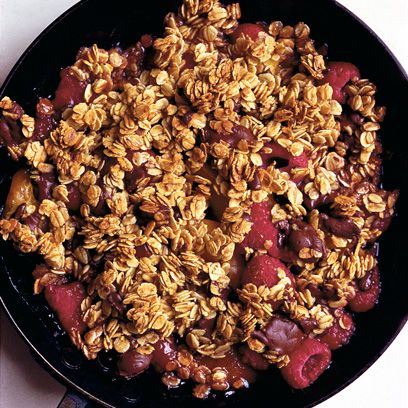 Dried fruit, Food, Ingredient, Granola, Breakfast cereal, Breakfast, Oat, Produce, Nuts & seeds, Walnut, 