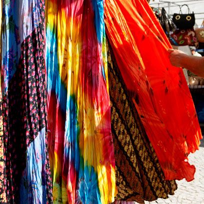 Textile, Colorfulness, Natural material, Fashion design, Festival, Costume, Tradition, Carnival, Dye, Feather, 