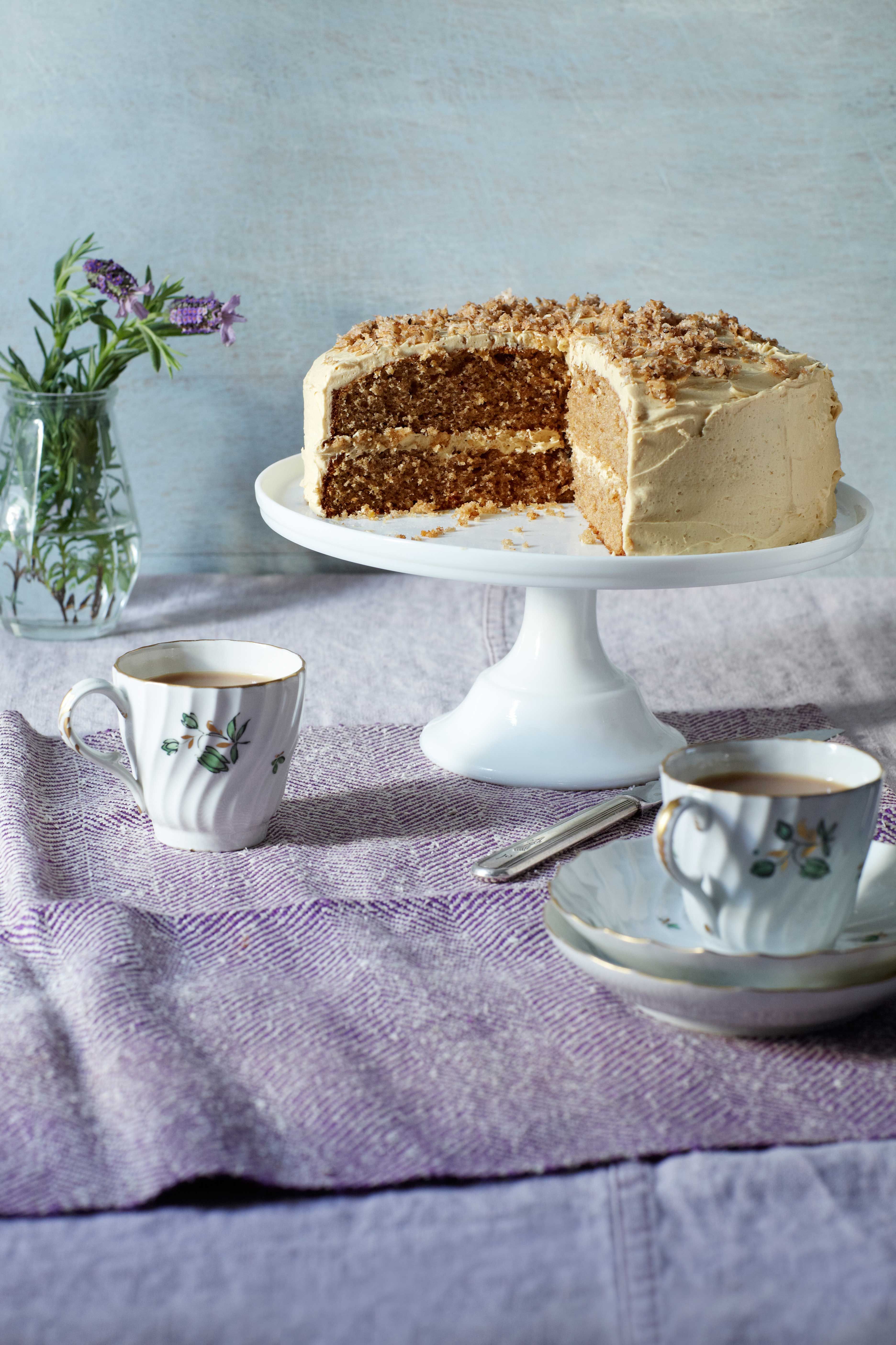 Walnut And Coffee Cake With Streusel Topping Cake Recipes