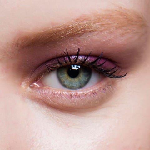 10 Ways To Make Your Eyes Look Younger