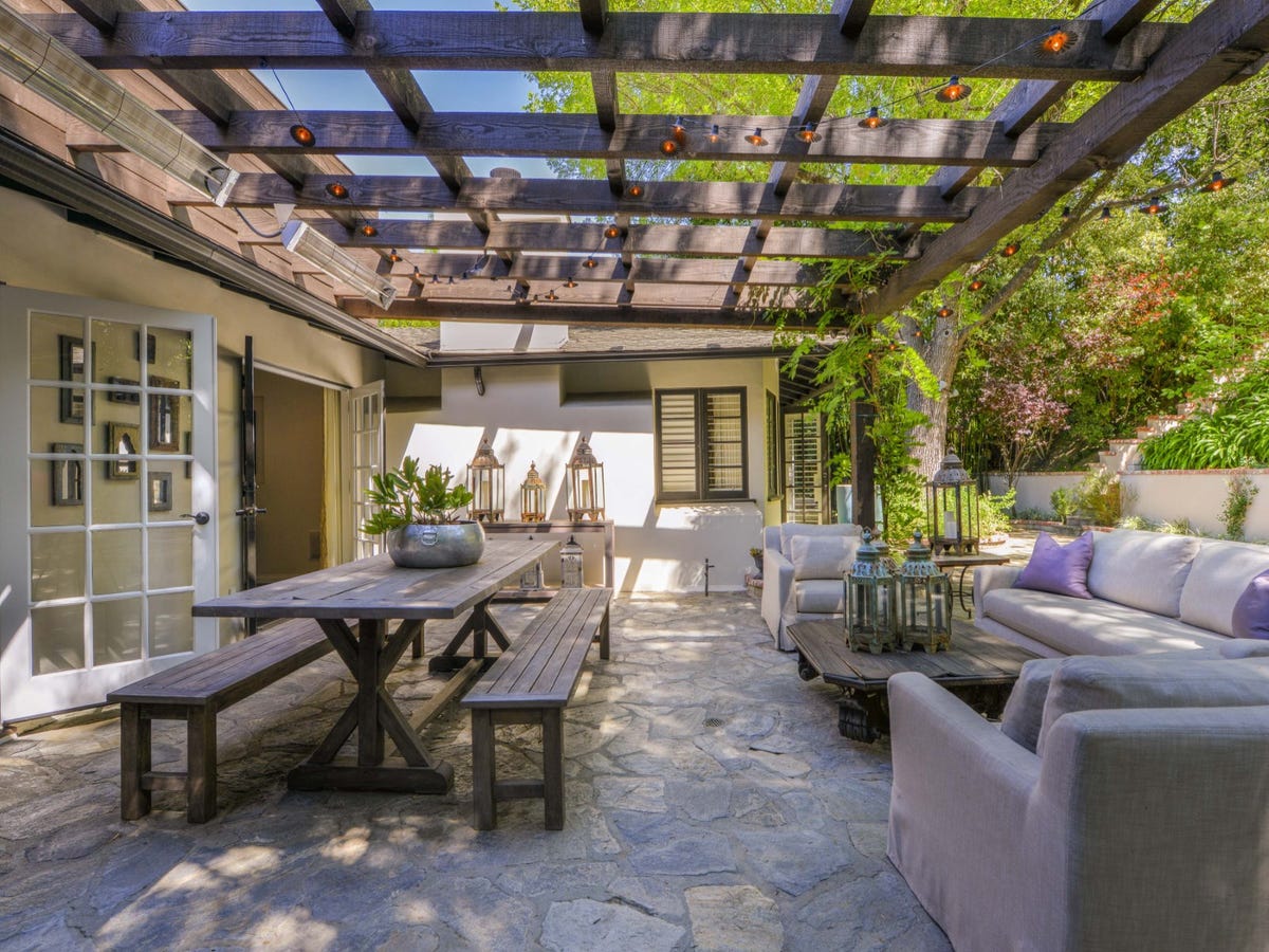 Take A Peek Inside Leighton Meester S La Home Gossip Girl Star