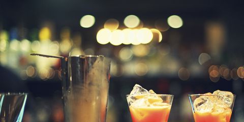 Drink, Classic cocktail, Alcoholic beverage, Cocktail, Distilled beverage, Mai tai, Whiskey sour, Sour, Beer cocktail, Bar, 