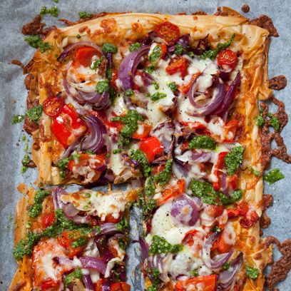Recipe for tomato and pesto filo pizza