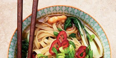 Food, Cuisine, Ingredient, Noodle, Al dente, Recipe, Pancit, Chinese noodles, Tableware, Spaghetti, 