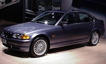 BMW 330xi | Auto Shows | News | Car and Driver BMW 330xi | Auto Shows | News | Car and Driver