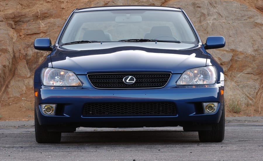 2001 Lexus Is300 Long Term Test Review Car And Driver 2001 Lexus Is300