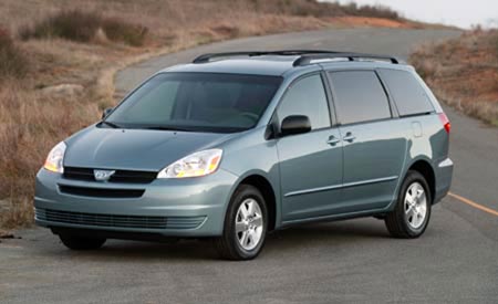 2004 Toyota Sienna LE | Comparison Tests | Comparisons | Car and Driver