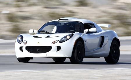 https://hips.hearstapps.com/amv-prod-cad-assets.s3.amazonaws.com/images/07q4/267366/2008-lotus-exige-s-240-photo-166561-s-original.jpg
