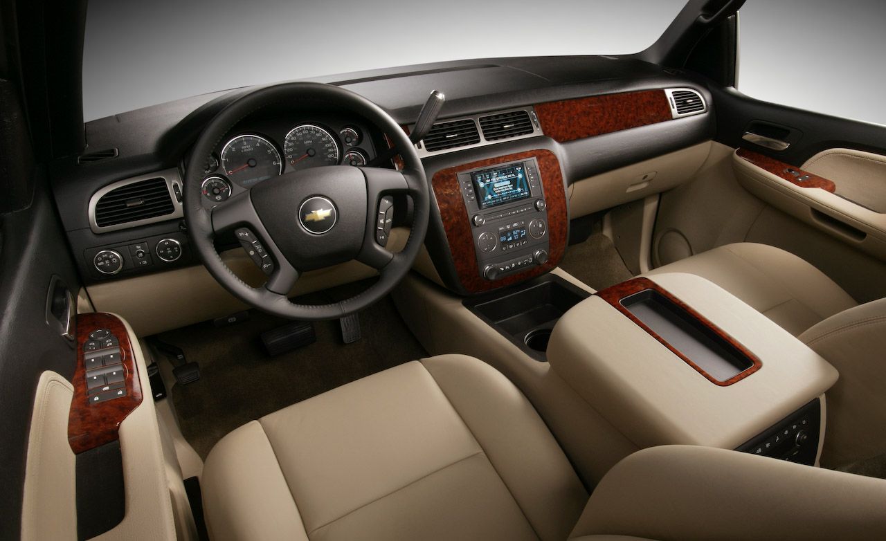 Chevrolet Suburban Reviews | Chevrolet Suburban Price, Photos, and Specs | Car and Driver