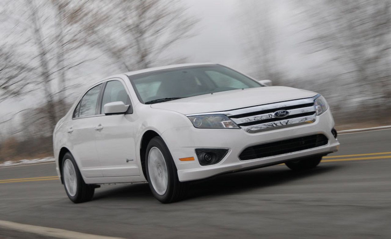 2010 Ford Fusion Hybrid | Short Take Road Test | Reviews | Car and Driver