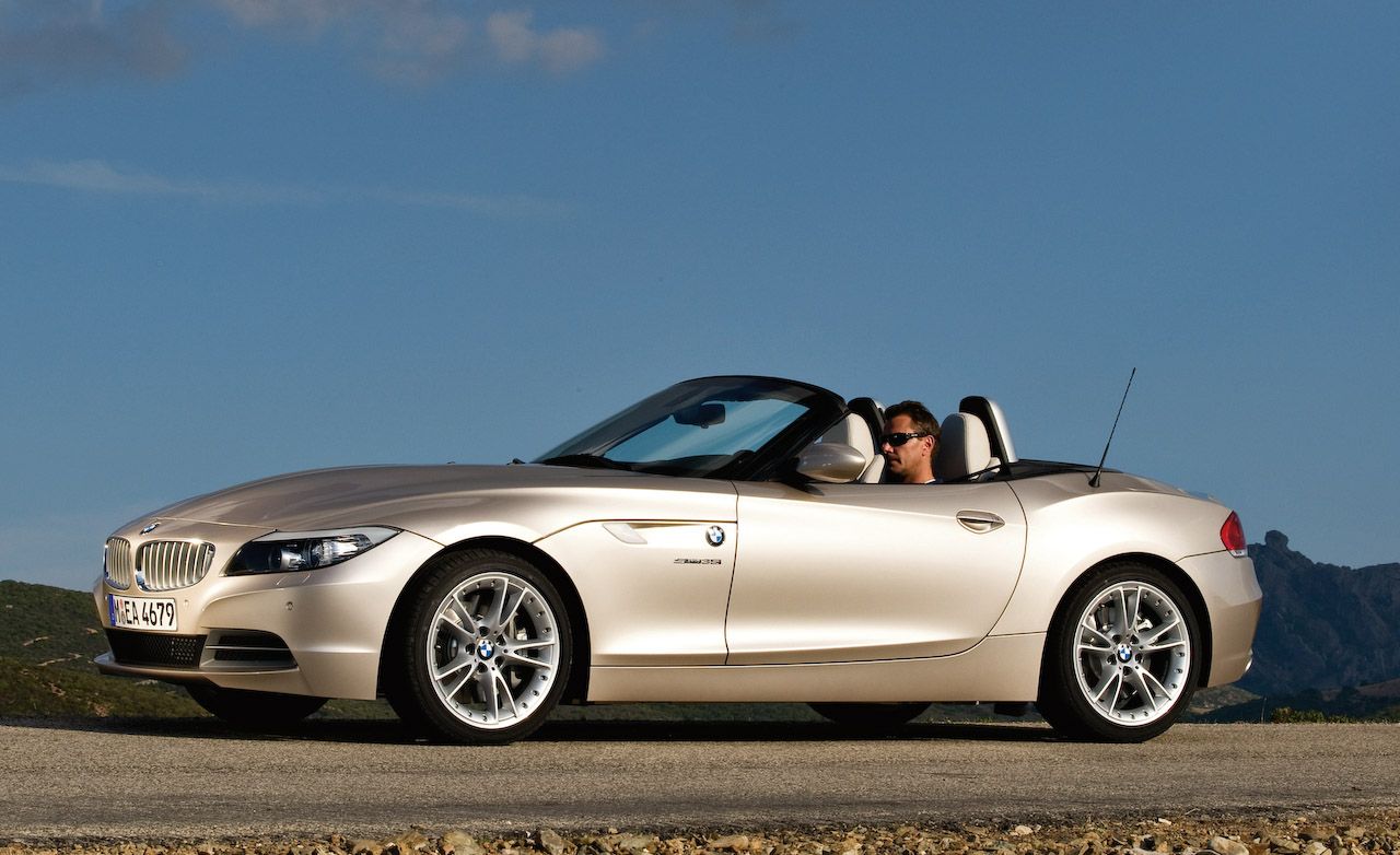 2009-bmw-z4-roadster-photo-253119-s-original.jpg