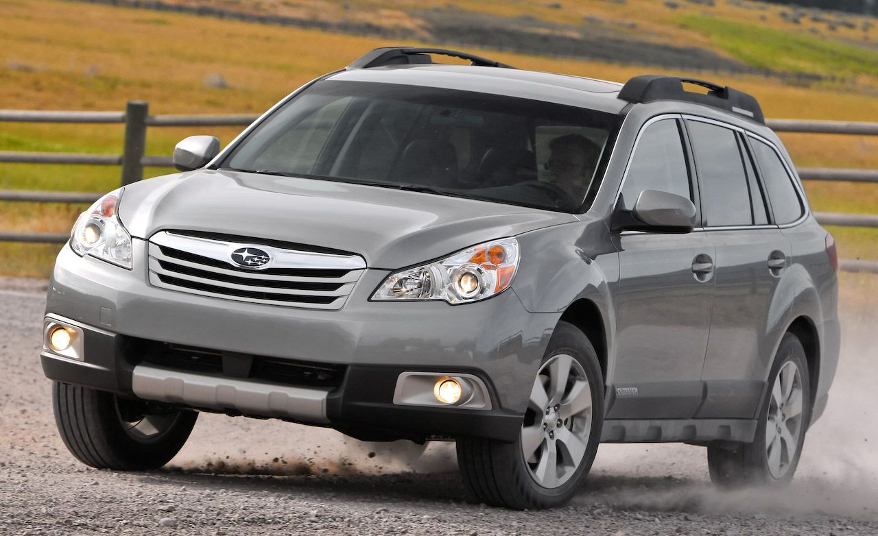 Subaru outback 2010 года