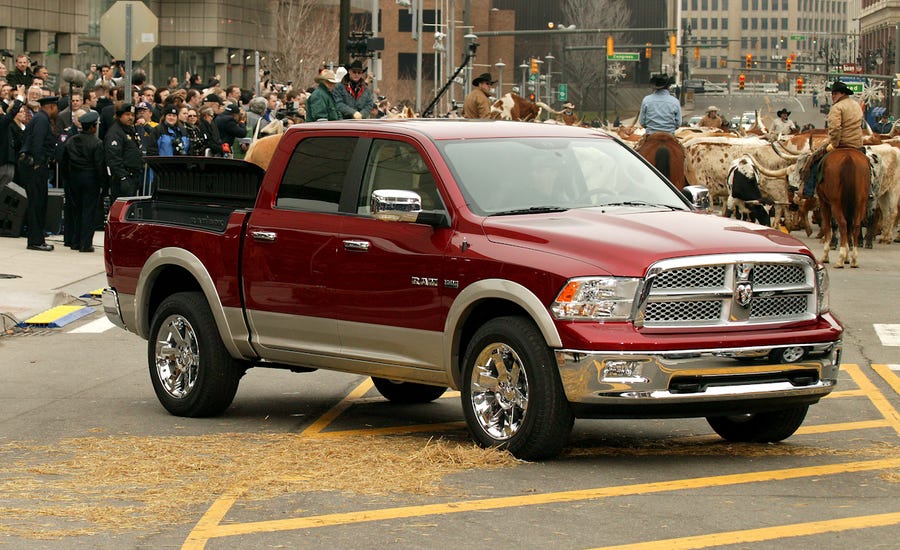 Dodge To Build Fleet Of Plug In Hybrid Rams