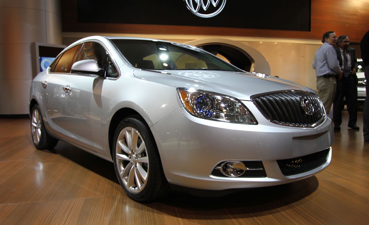 2017 Buick Regal Eist Test Review Car And Driver