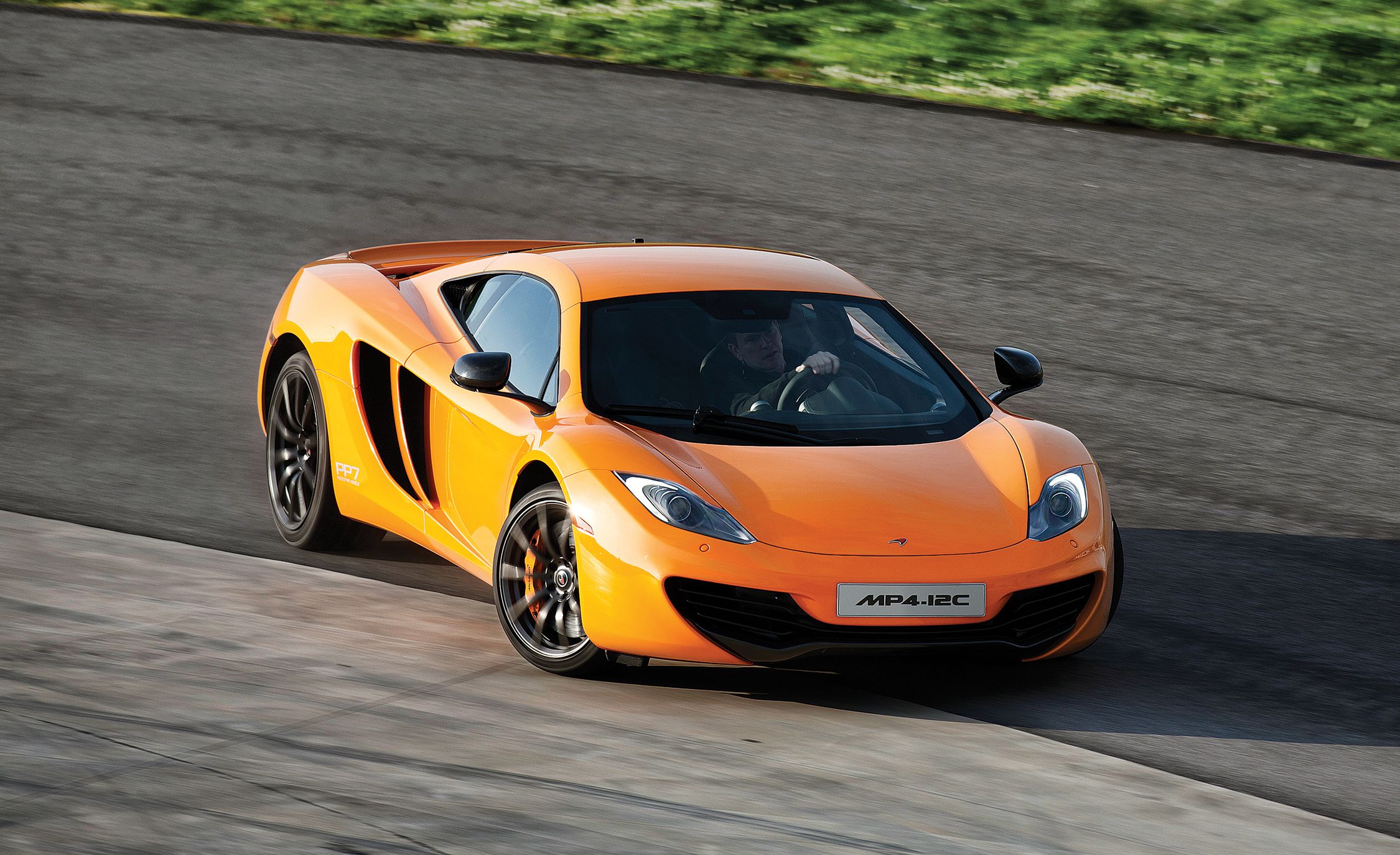 2012-mclaren-mp4-12c