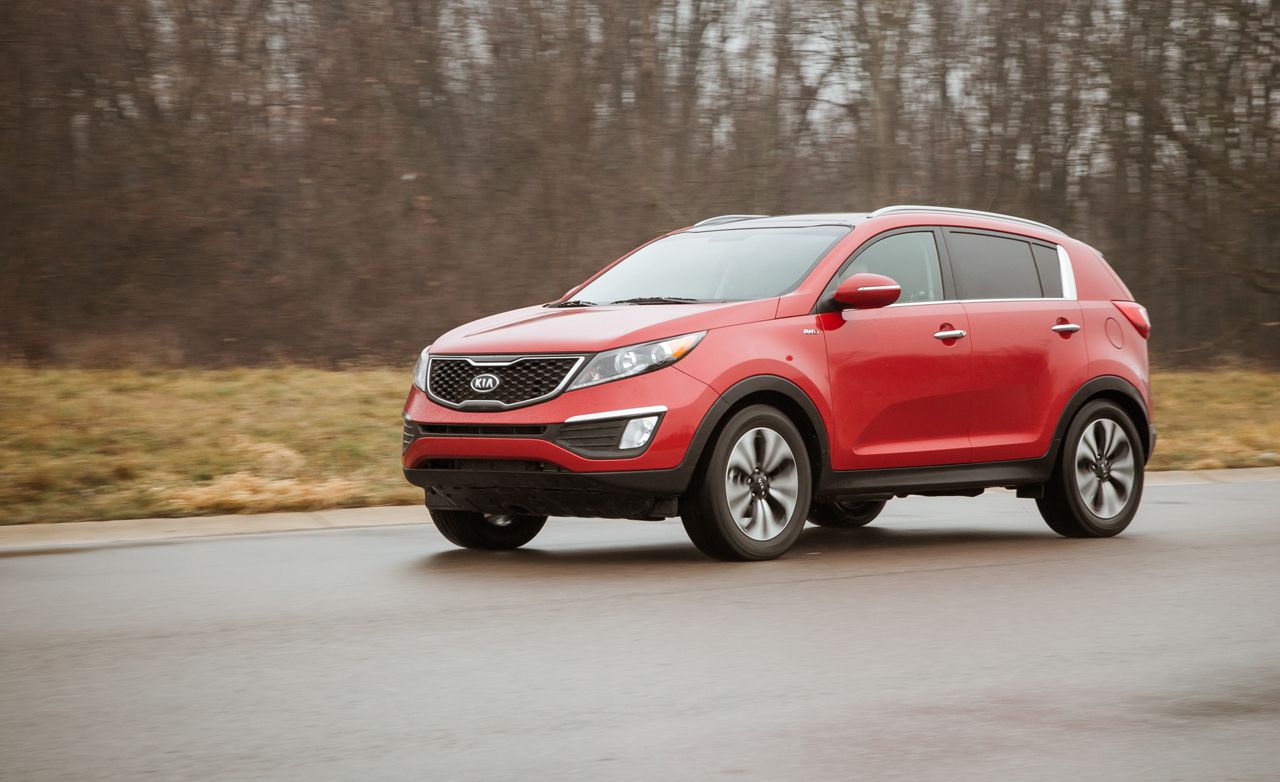 Kia Sportage Reviews | Kia Sportage Price, Photos, and Specs | Car and Driver