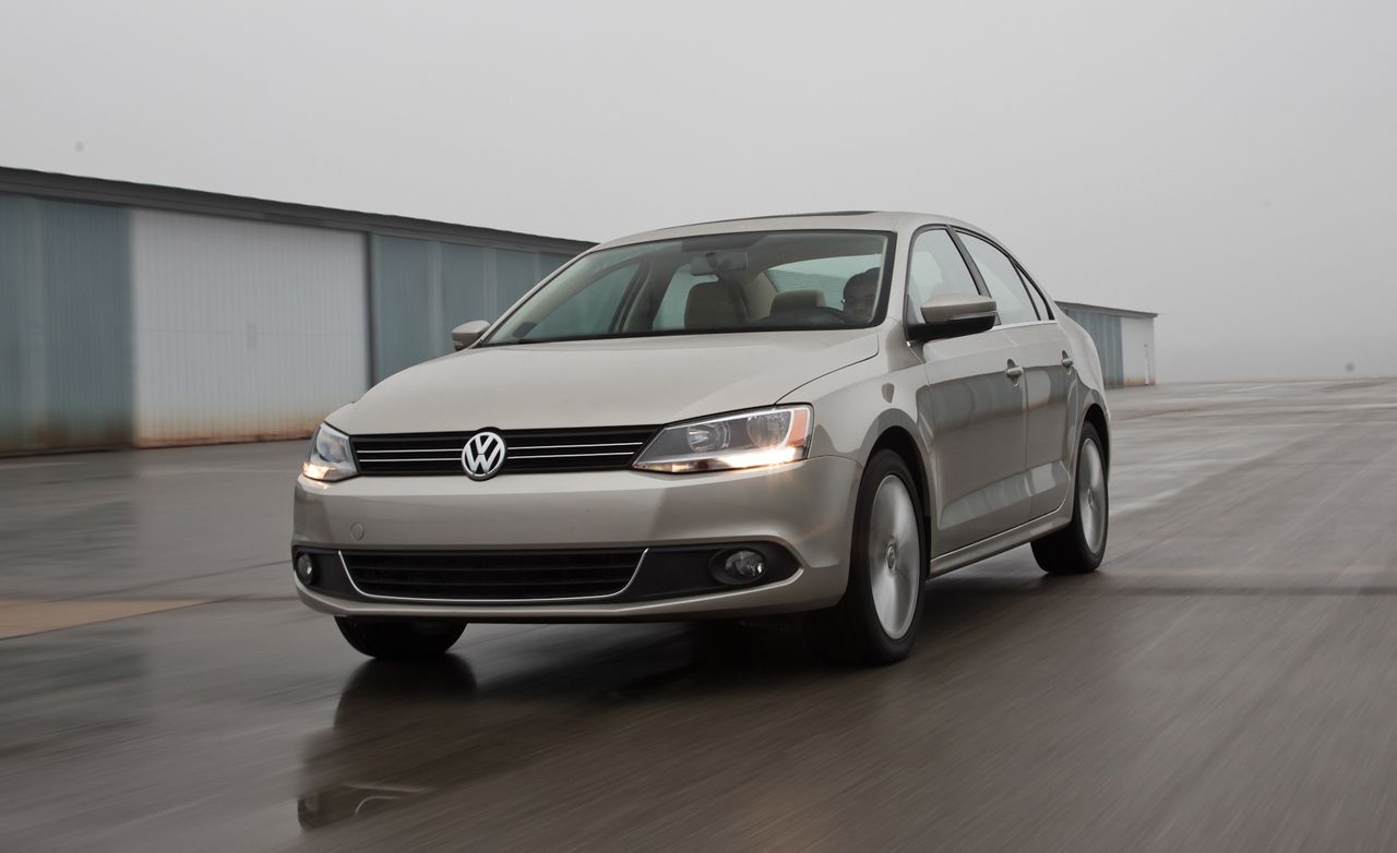 Volkswagen поколения. Volkswagen Jetta model 2013. VW Jetta 2013г.. Jetta sel 2013. Фольксваген Джетта ц021.