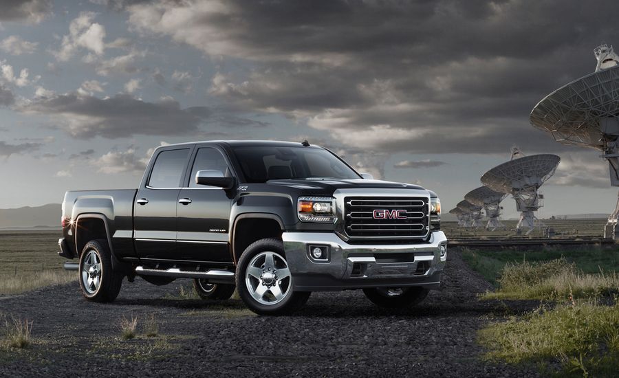 2015 Gmc Sierra 2500 3500 Hd First Drive Review Car And Driver