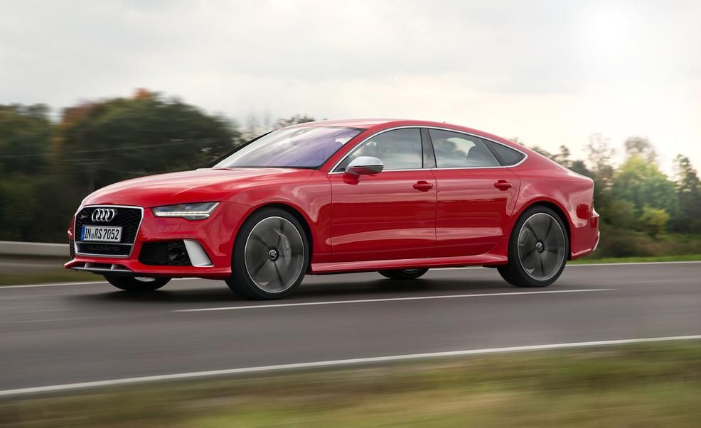 2016 Audi RS7 Pictures | Photo Gallery | Car and Driver