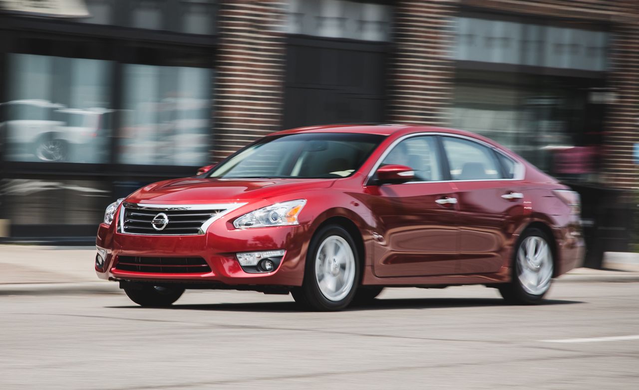 2015 Nissan Altima Sedan | Review | Car and Driver