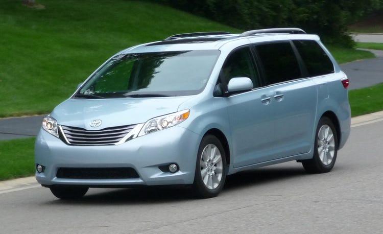 2015 Toyota Sienna Photos and Info | News | Car and Driver