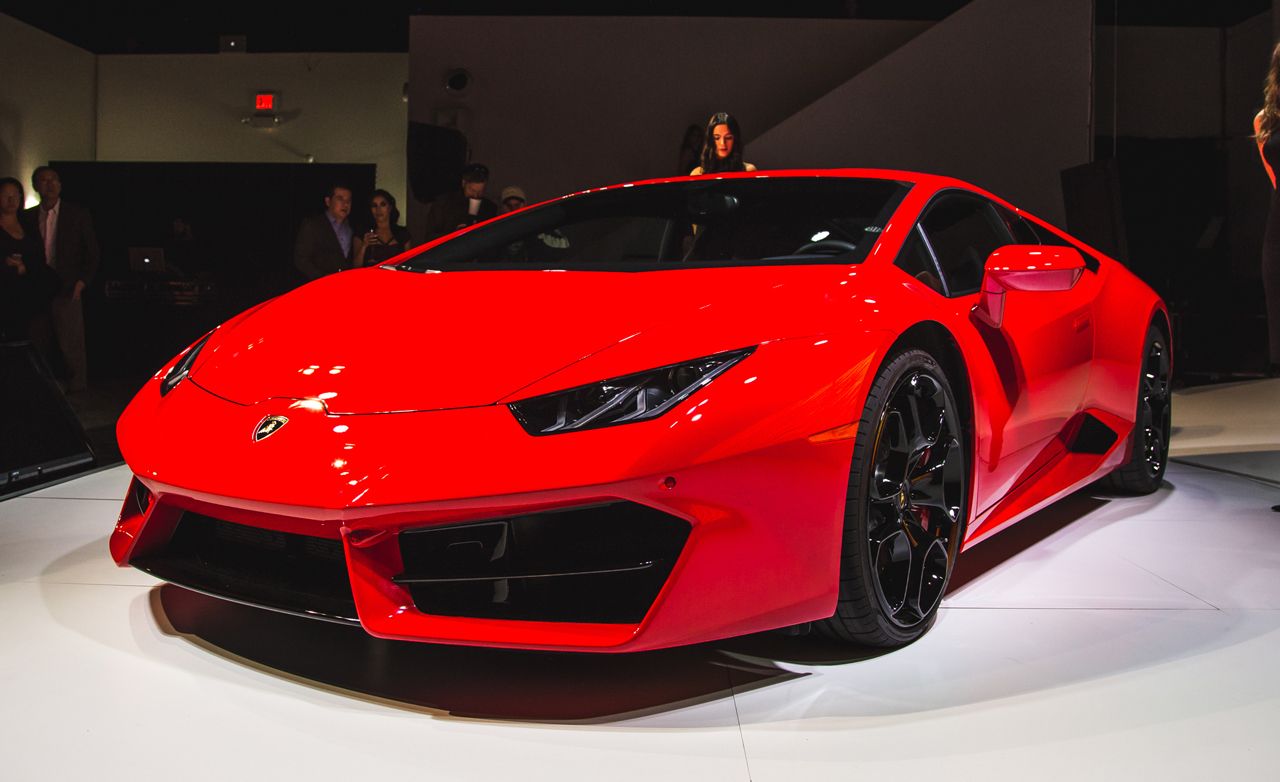 2016 Lamborghini Huracán LP580-2 Photos and Info – News – Car and Driver