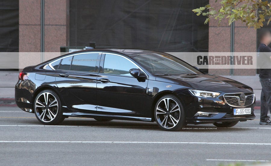 The 2018 Buick Regal Sedan And Wagon Are Going To Be Hot News 2018 Buick Regal Sedan And Wagon Spied They Re Undisguised
