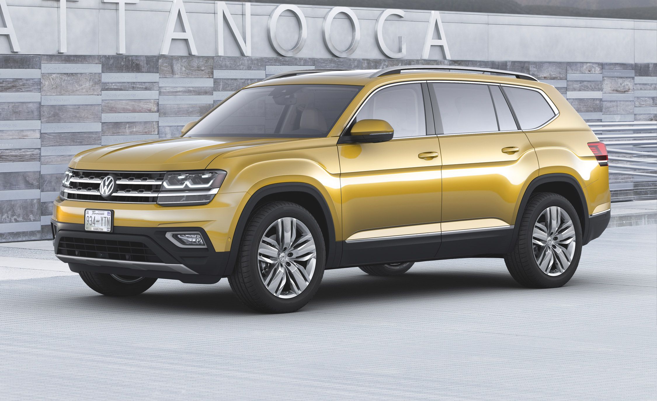 The 2018 Volkswagen Atlas Is a Car Worth Waiting For Feature Car