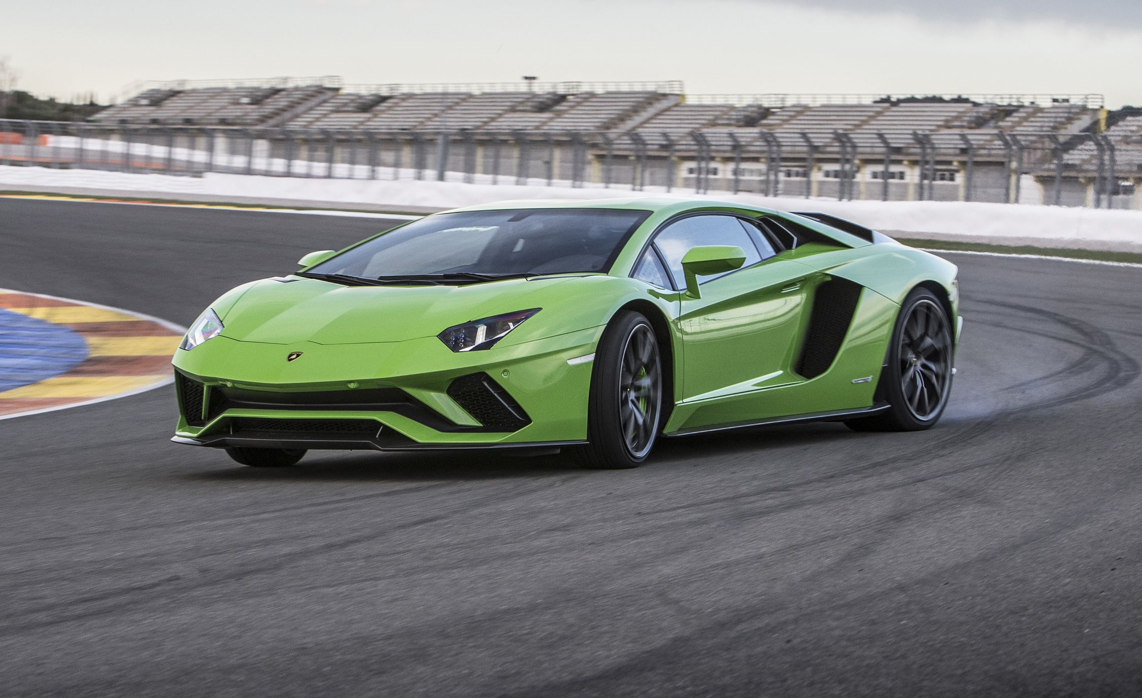 Lime Green Lamborghini Aventador Sv - Lamborghini