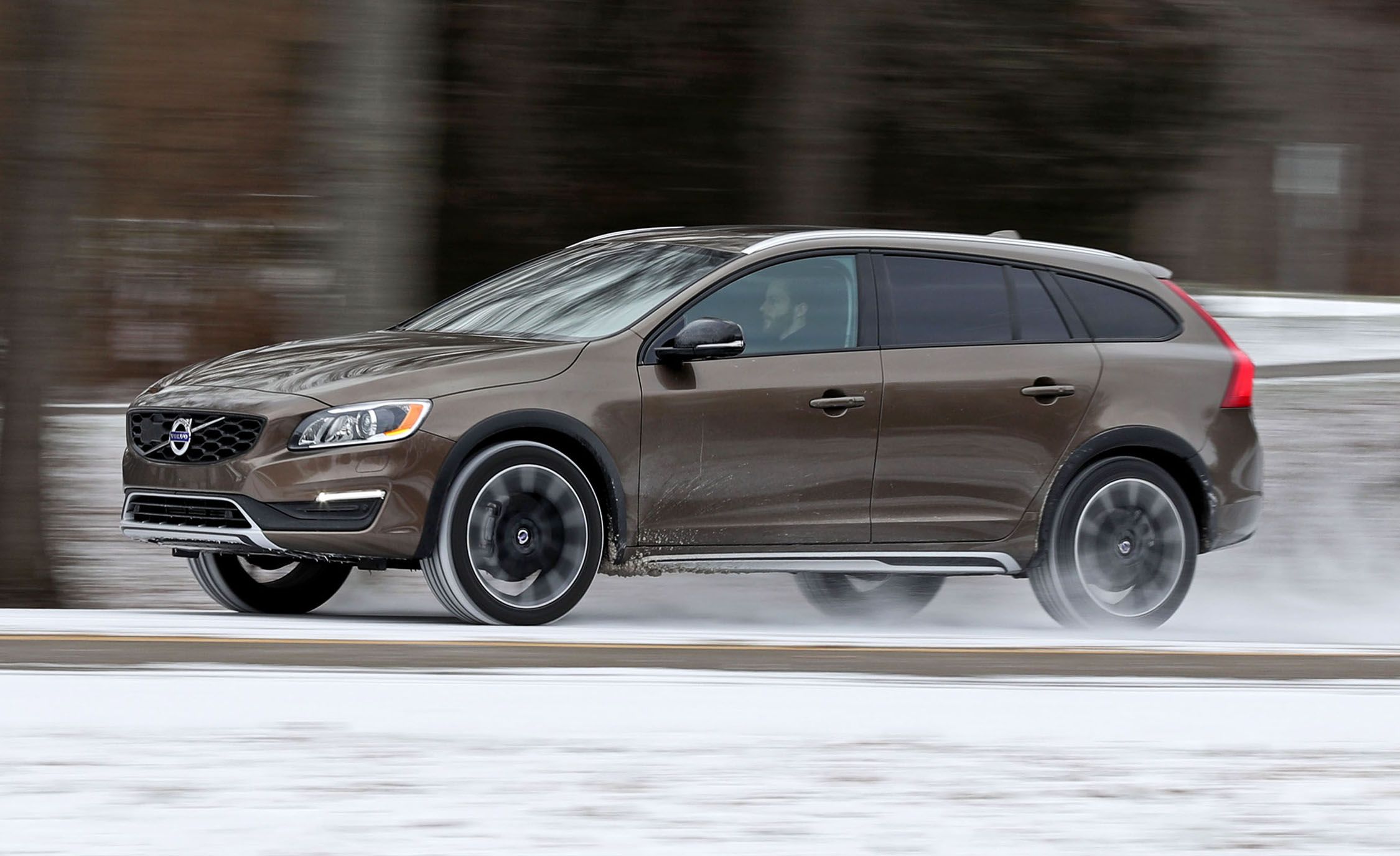 Volvo v80 cross country