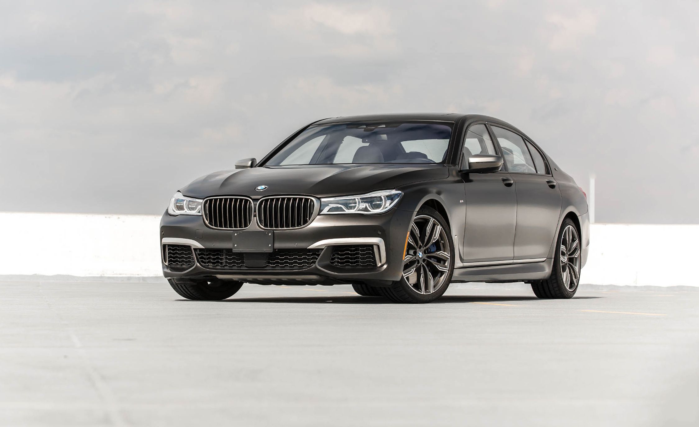 Bmw m760i 2017