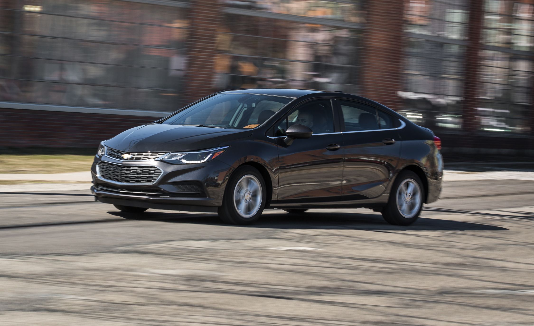 2017 Chevrolet Cruze Sedan Diesel Automatic Test Review