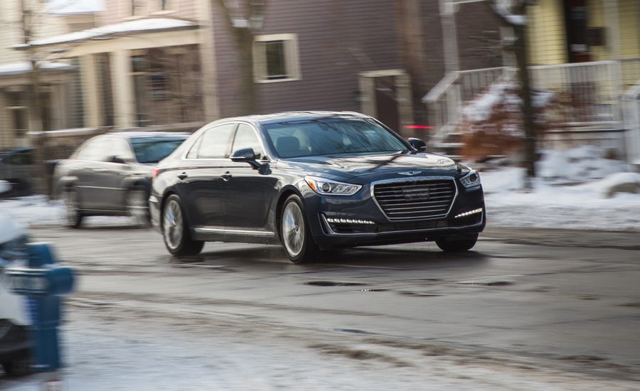 2017 Genesis G90