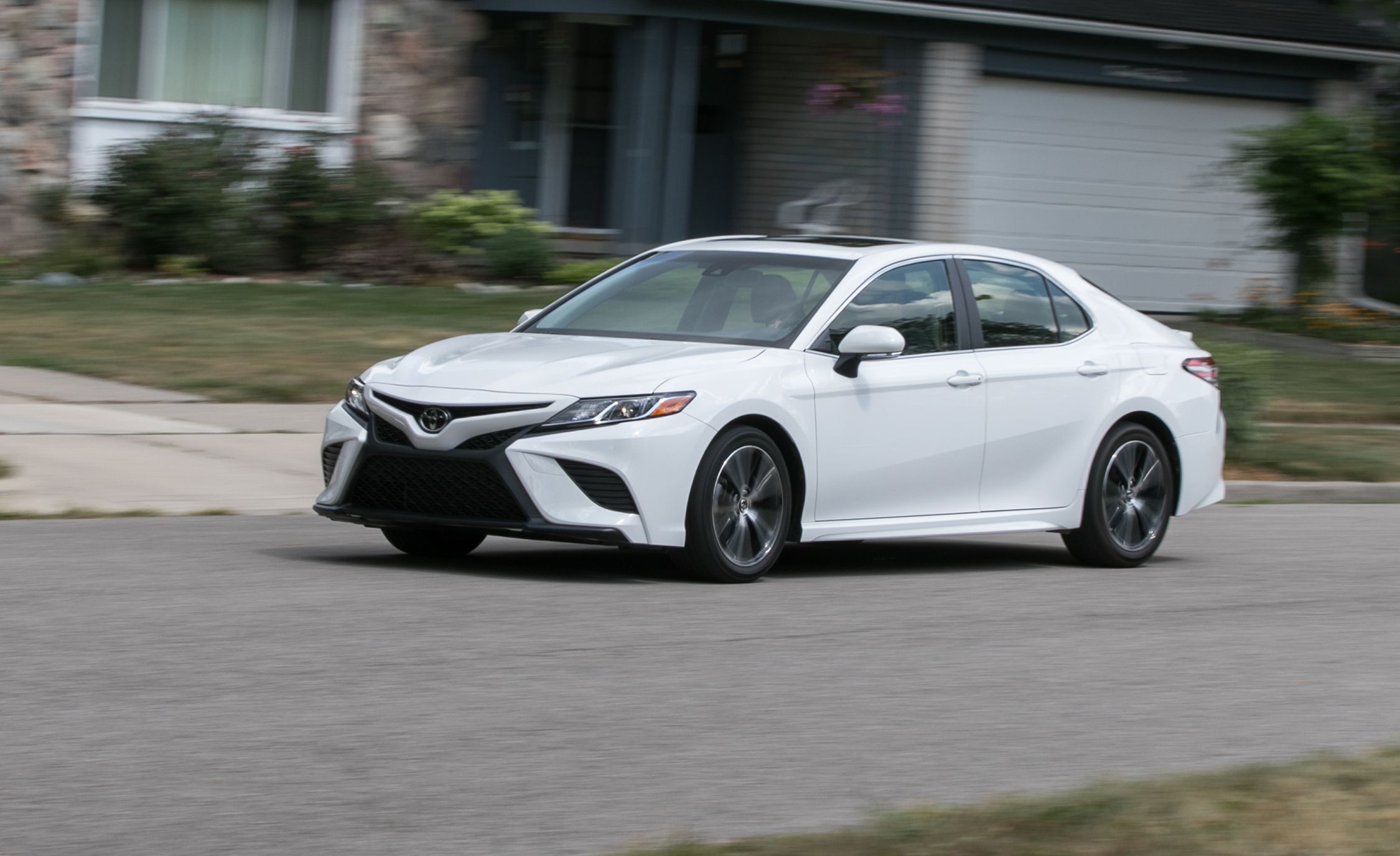 2018 Toyota Camry SE 2.5L Test  Review  Car and Driver