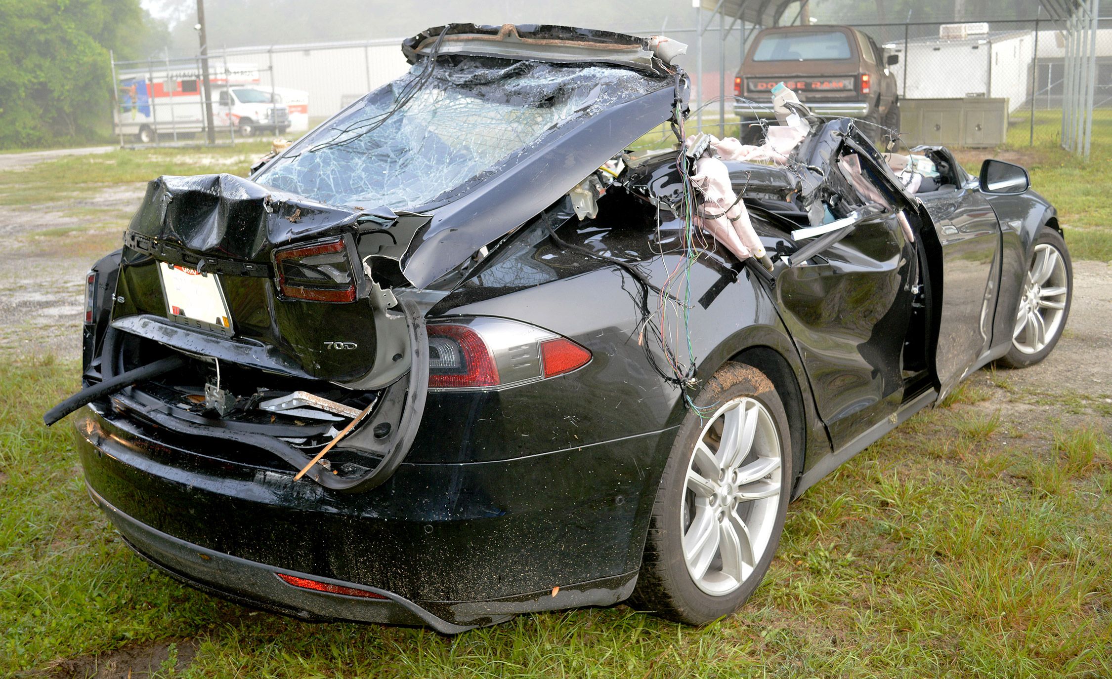 Does Tesla's Autopilot Reduce Crashes? It Depends on Where You Get Your ...