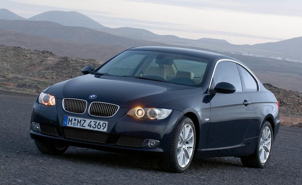 2008 BMW 3 series coupe Pictures | Photo Gallery | Car and Driver 2008 BMW 3 series coupe Pictures | Photo Gallery | Car and Driver