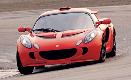 https://hips.hearstapps.com/amv-prod-cad-assets.s3.amazonaws.com/images/media/3129/2007-lotus-exige-s-photo-3816-s-original.jpg