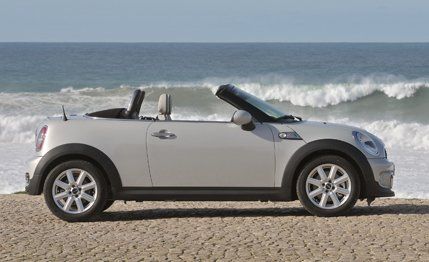 2017 Mini Cooper S Roadster First Drive Review Car And Driver